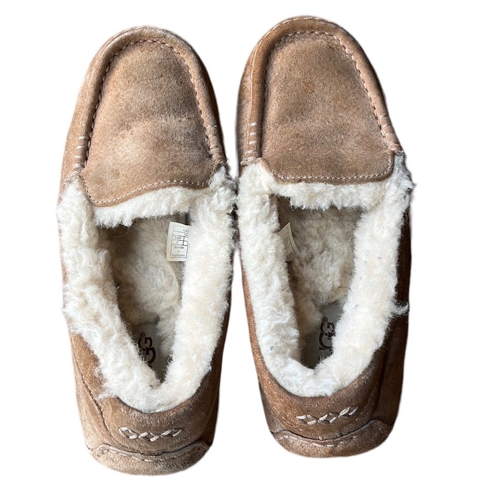 UGG® Australia Ansley chestnut Suede Slipper Size 7